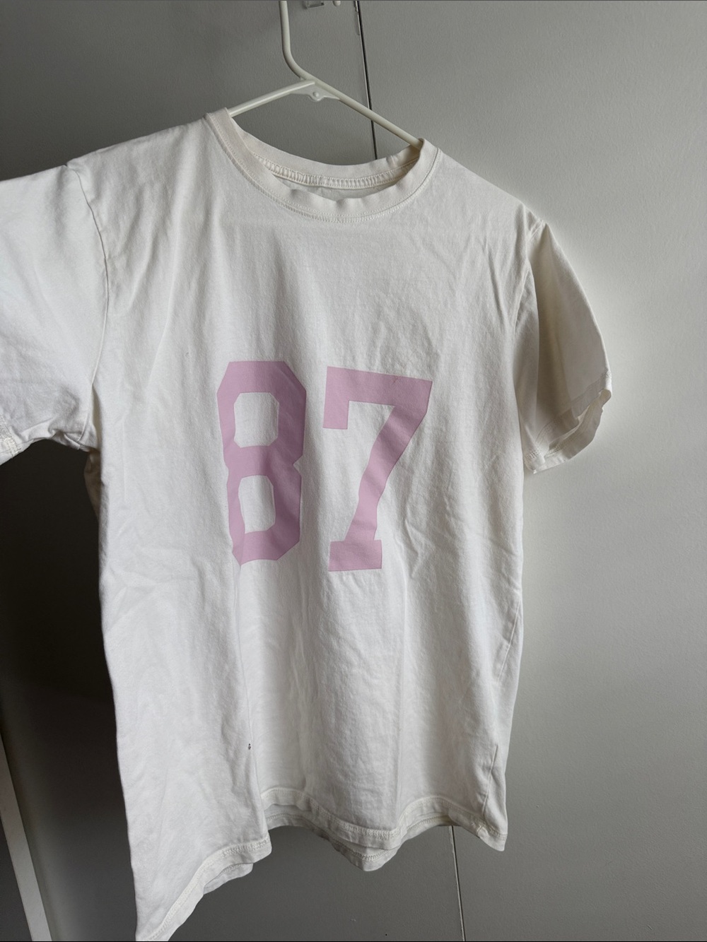 Aeropostale White Tee with Pink 87 Graphic
